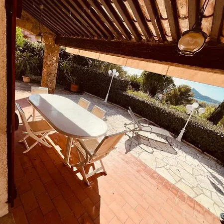 Magnifique Climatise Piscine Ref Bastide Saint-Raphael (Var)